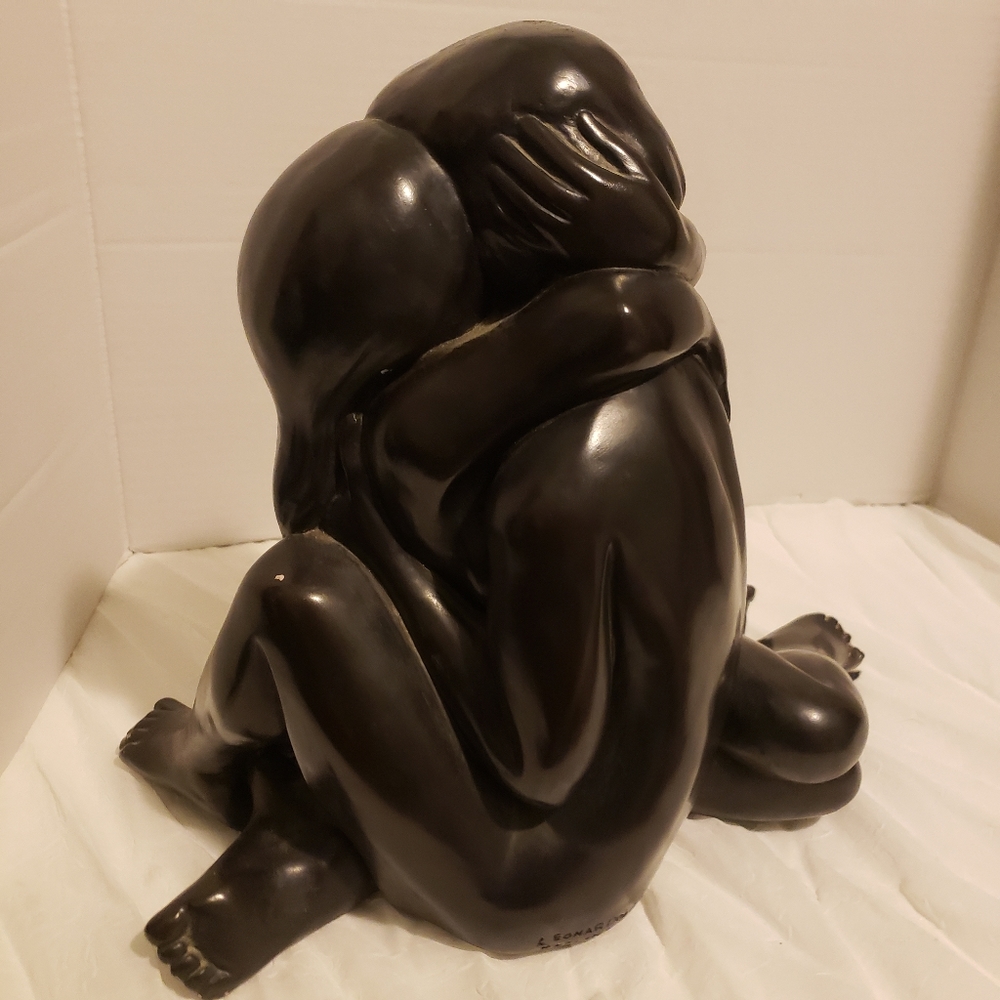 Leonardo art work 1918 vintage statue